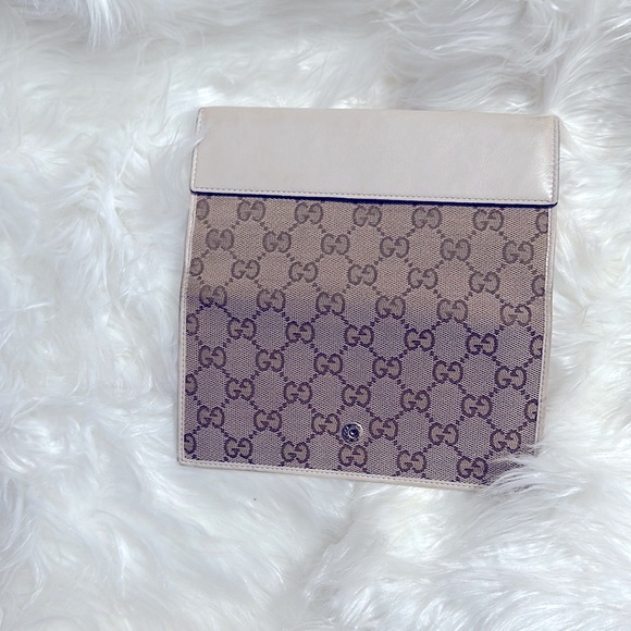 Gucci Brown Monogram Wallet - Picture 3 of 7